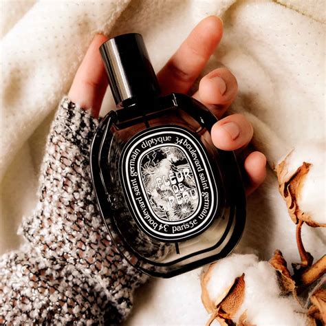 diptyque fleur de peau review.